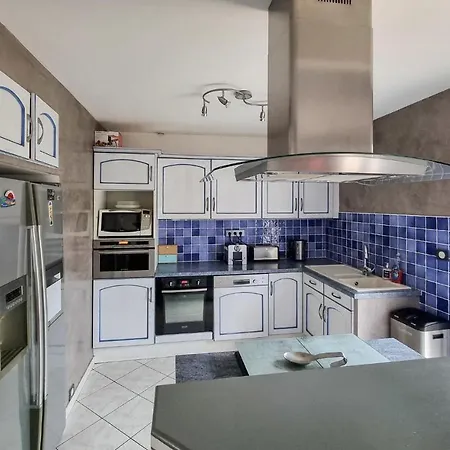 3 Bedroom Stunning In Les Maures